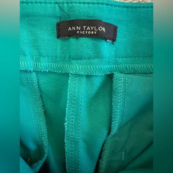 Nwot Ann Taylor green slim fit pants - Picture 6 of 10